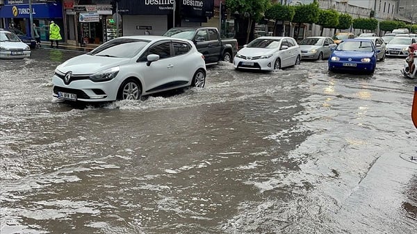 Hatay'da 13 Ocak’ta parçalı bulutlu ve yer yer güneşli hava bekleniyor. İlçelere göre değişen sıcaklıklar ve hafif sis uyarıları için detaylar haberimizde! 