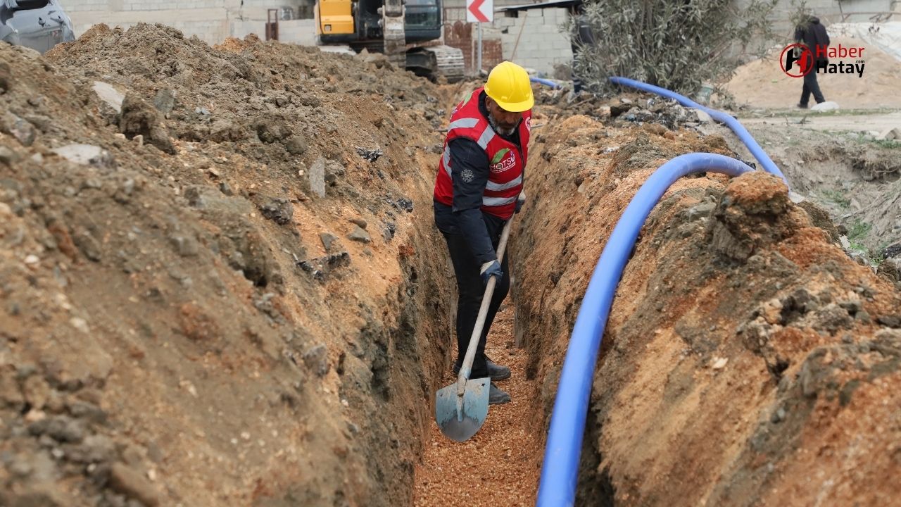 Hatay'da Su Sorununa Büyük Çözüm: Gülova Mahallesi’nin Şebekesi Yenileniyor