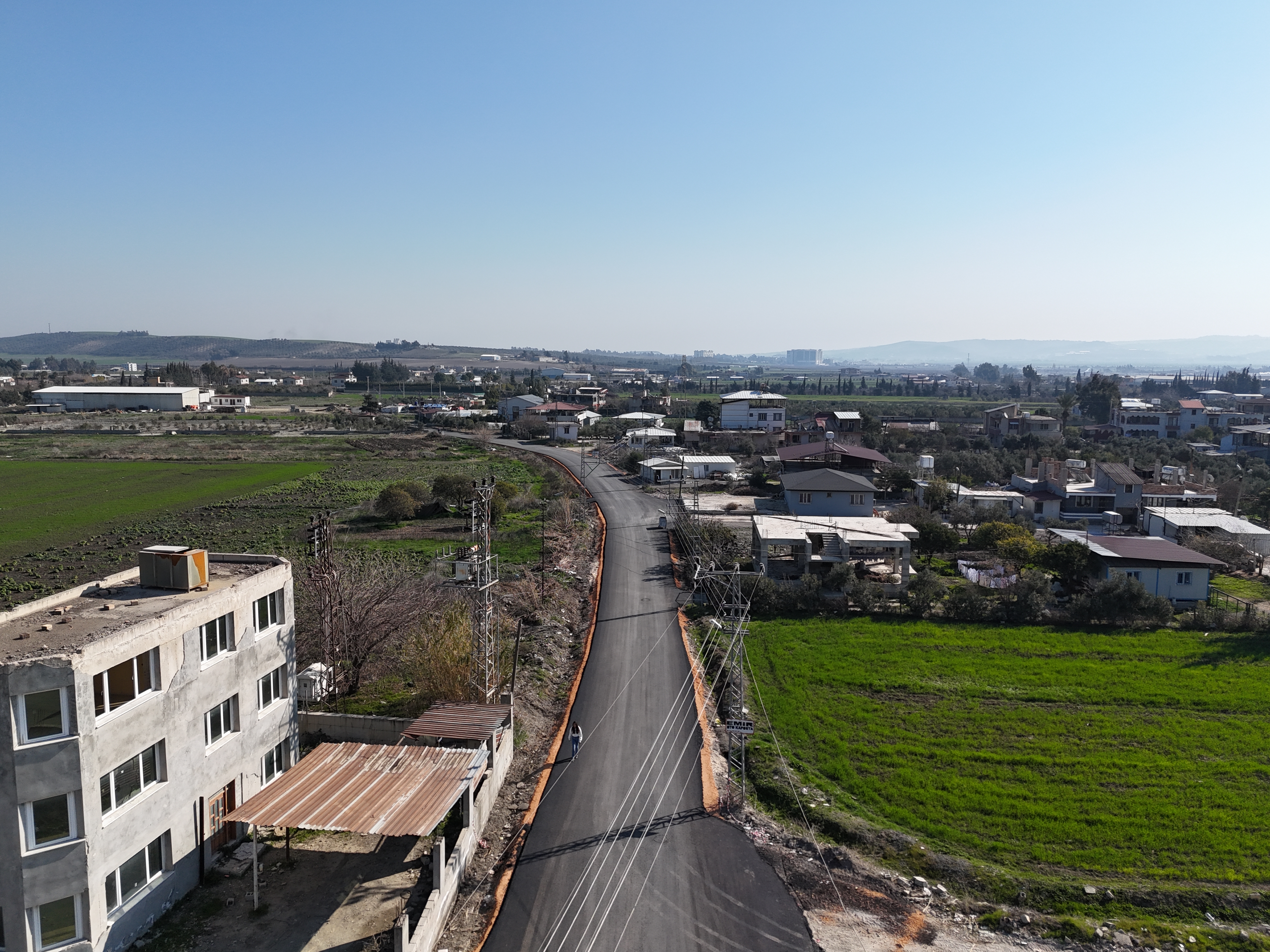 Hatay Büyükşehir Belediyesi, 2024'te 1504 km yol yaptı, 2025 hedefi ise 1500 km! Büyükdalyan Mahallesi’nde asfalt serimi tamamlandı. Detaylar haberimizde!