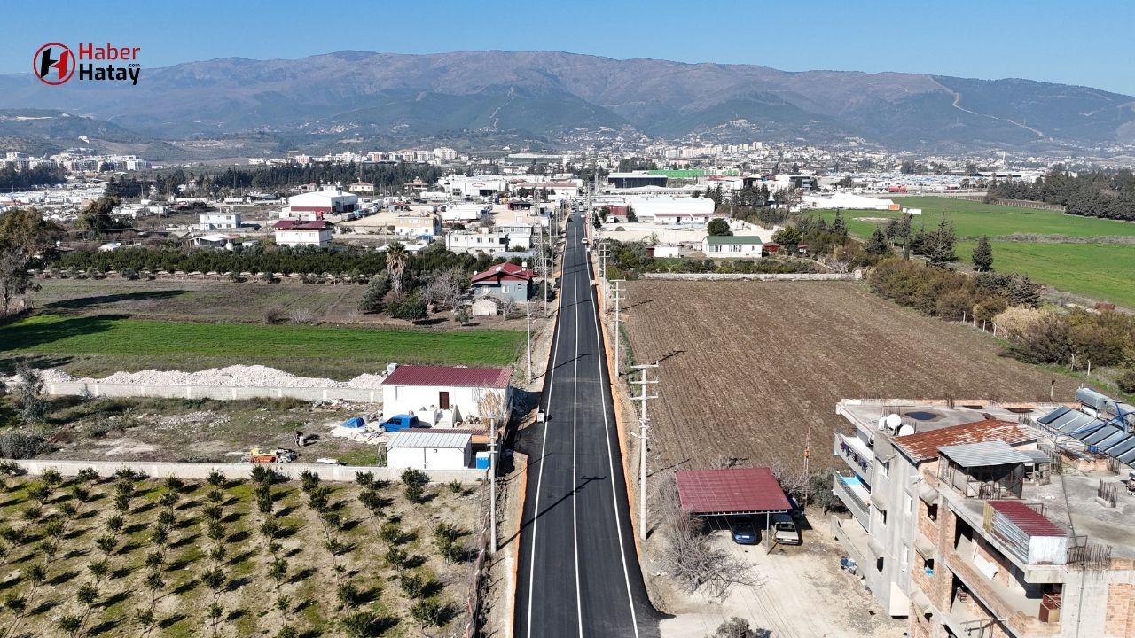 Hatay'da Ulaşım Atağı! Büyükdalyan Yolları Asfaltlandı, 2025 Hedefi 1500 Km