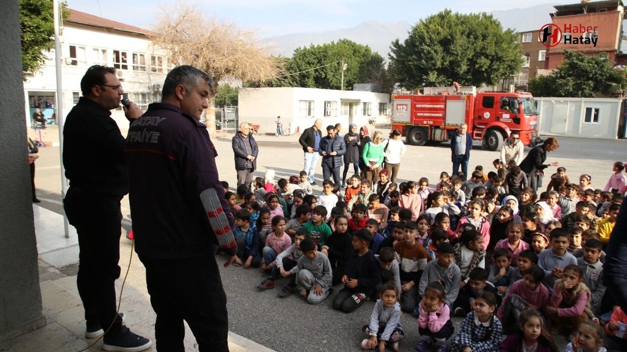 Hatay'da Yangın Tatbikatı! İskenderun'daki Eğitimde Hangi Hayati Bilgiler Verildi?