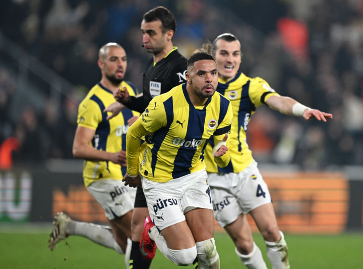 Fenerbahçe, Şubat ayında tam 8 maça çıkıyor! Lig ve Avrupa'da kritik sınavlar... Mourinho'nun takımı bu zorlu maratondan nasıl çıkacak? Detaylar haberimizde!