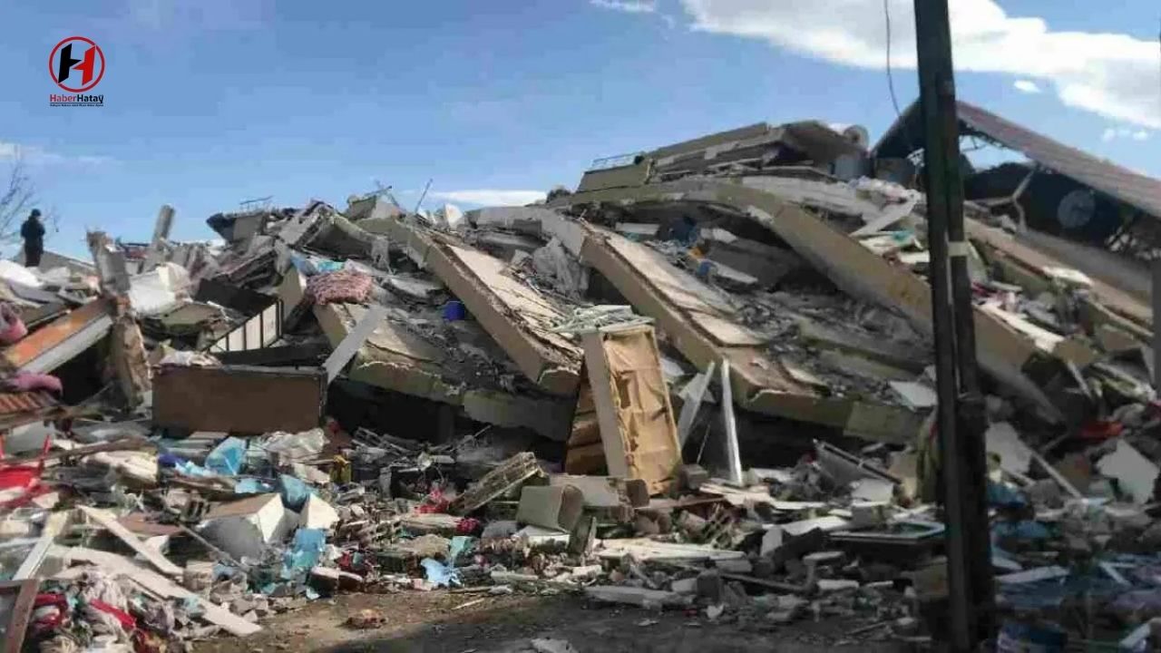 Hatay Depremi'nde Yıkılan Apartmanların Müteahhidi Tahliye Edildi