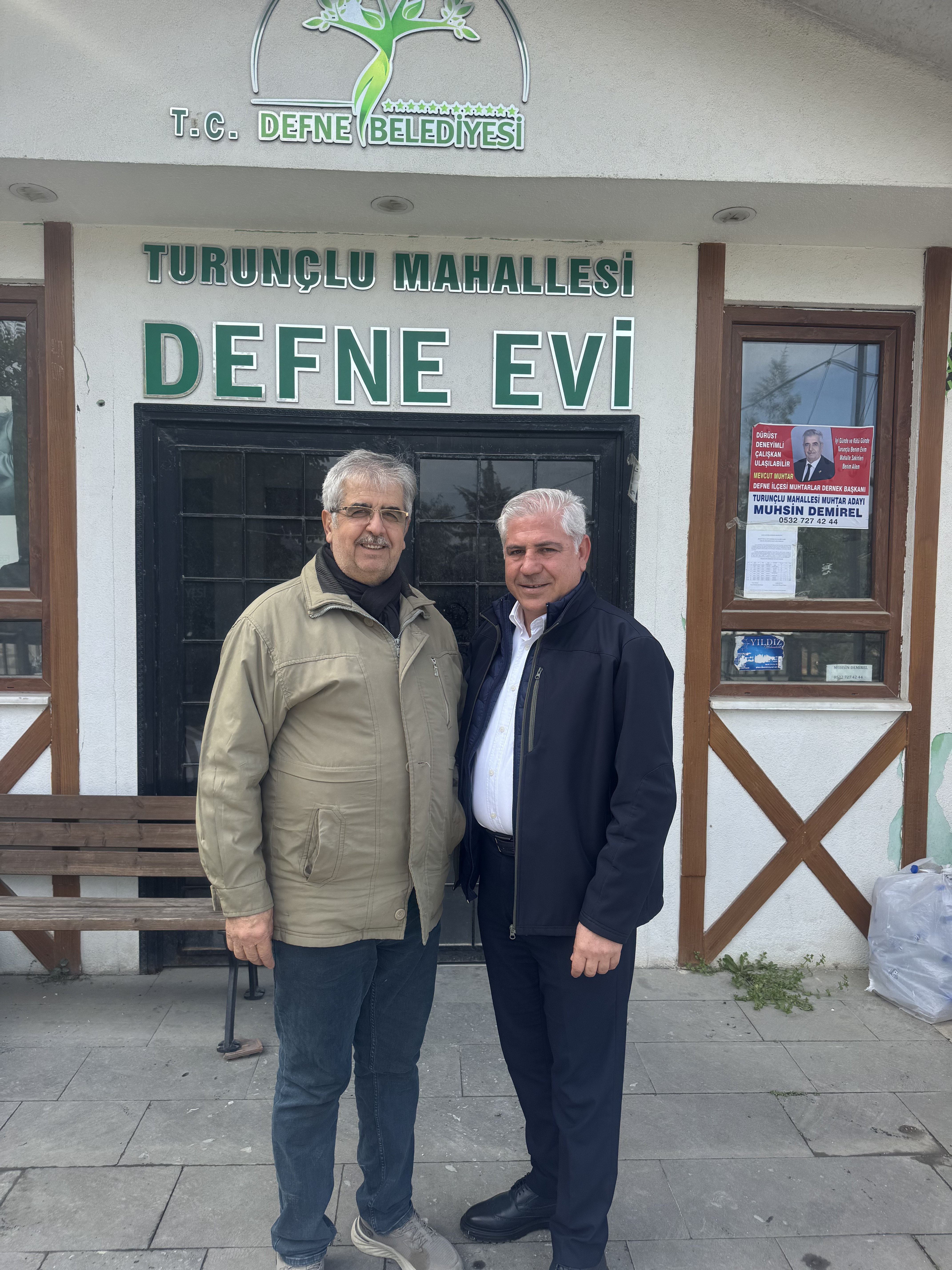 Hatay Büyükşehir Belediyesi, muhtarlarla yaptığı toplantıda mahallelerin sorunlarını dinleyip çözüm için hızlı adımlar atacak. Defne'deki kritik görüşmelerde neler konuşuldu?