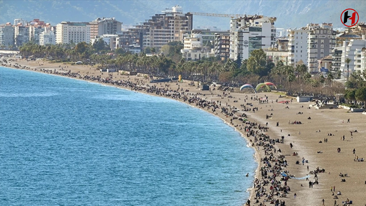 Rus Turistlerin Gözdesi Yine Türkiye! 2024'te Rekor Artış