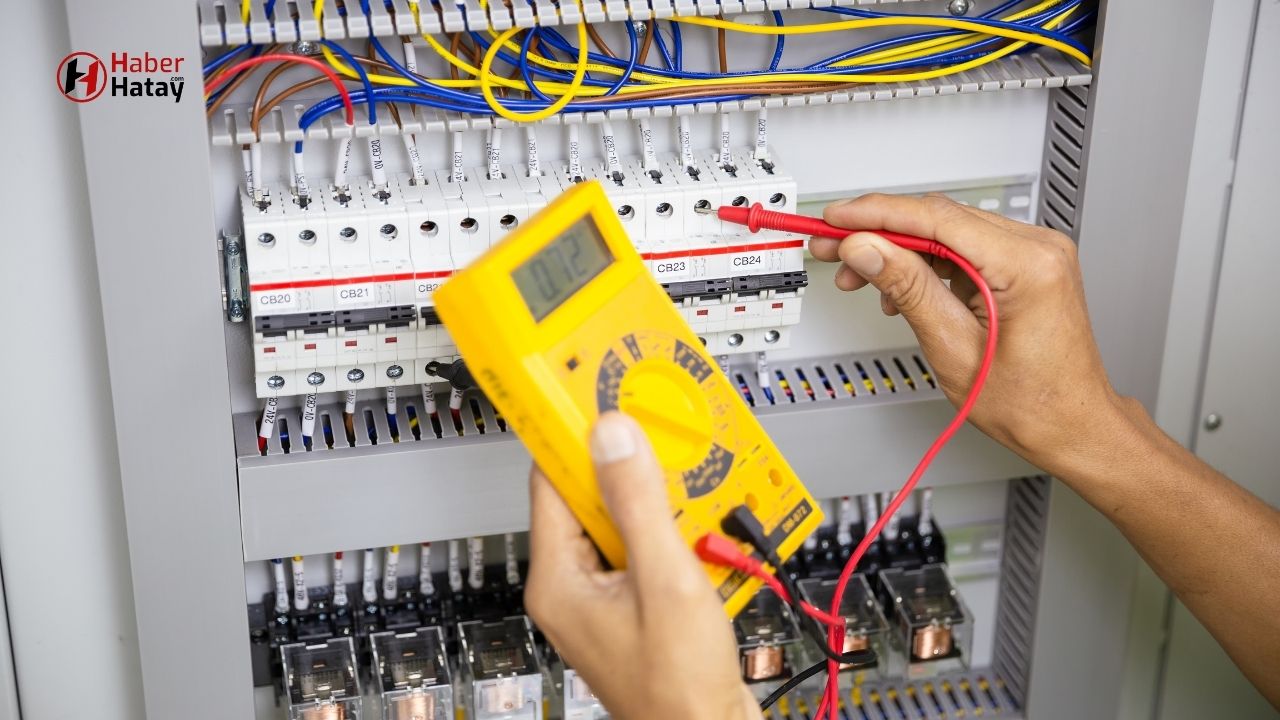 Hatay'da 11 Nisan Cuma günü planlı elektrik kesintileri var! Hangi ilçelerde ne zaman kesinti yaşanacak? İşte saat saat kesinti detayları ve önemli uyarılar…