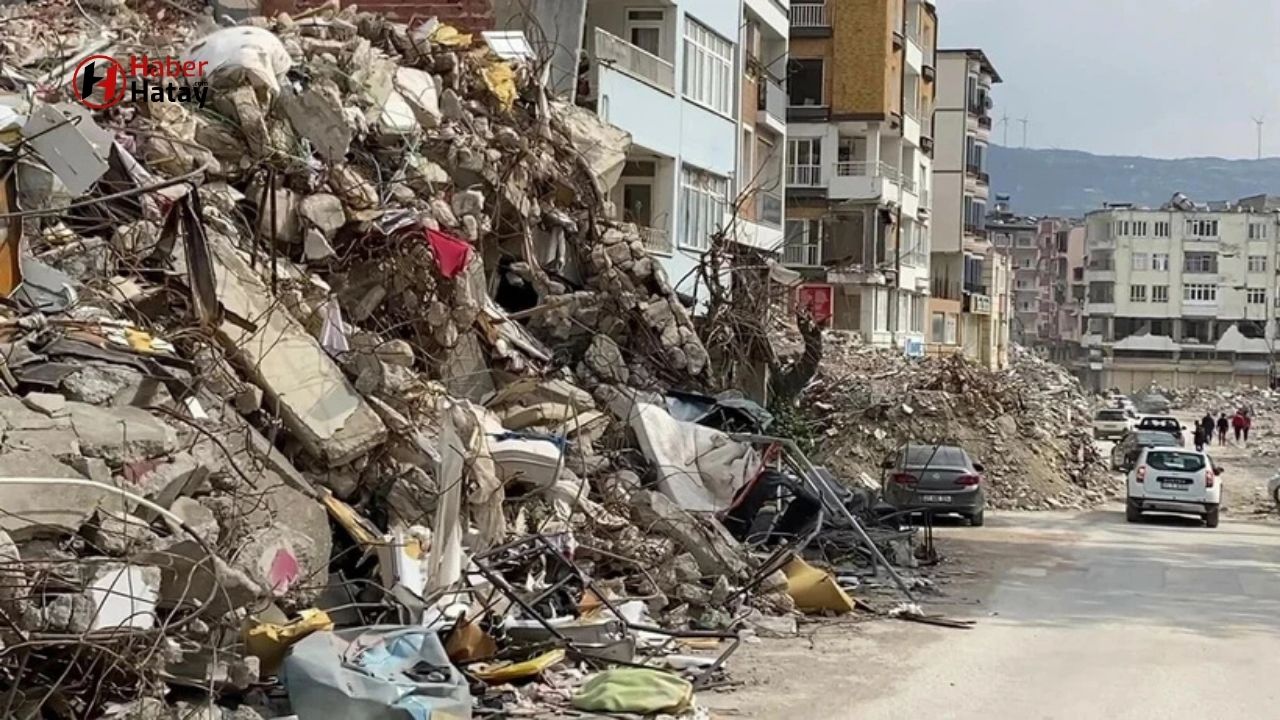 Antakya’daki Deprem Davasında Şok Savunmalar! Aileler Tepki Gösterdi