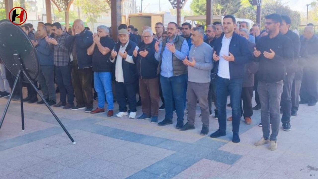 Hatay'da Acı Kayıp: Sıtkı Güçlü Dualarla Son Yolculuğuna Uğurlandı