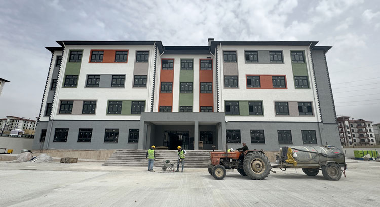 6 Şubat depreminin yıktığı Hatay’da eğitim yeniden ayağa kalkıyor! 146 yeni okul, yüzlerce onarım… Peki bu büyük eğitim seferberliğinin perde arkası ne?