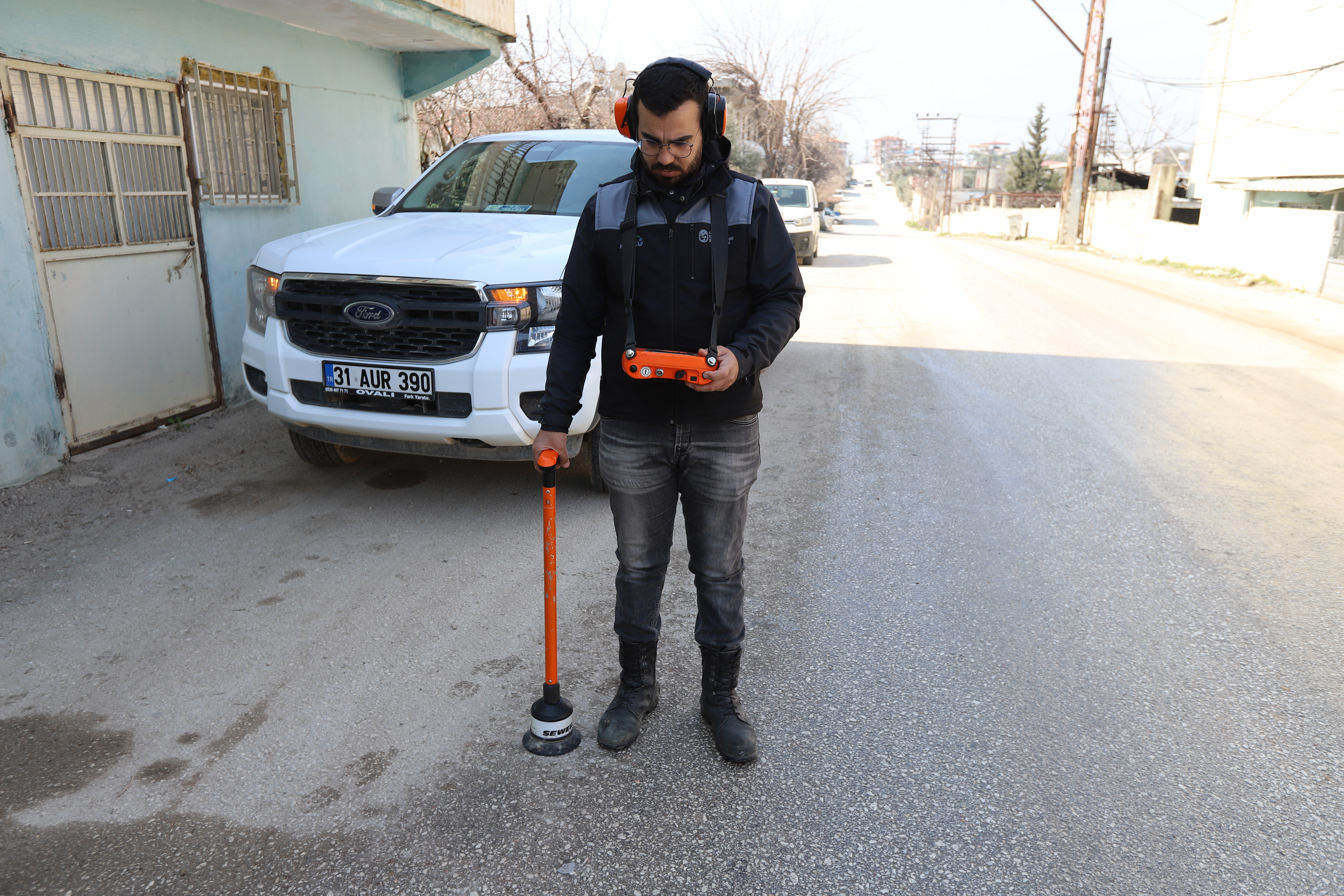 HATSU, Hatay genelinde içme suyu kayıp ve kaçaklarını önlemek için 132 km'lik şebekede akustik tarama yaparak 6 milyon metreküplük su kaybını engelledi!