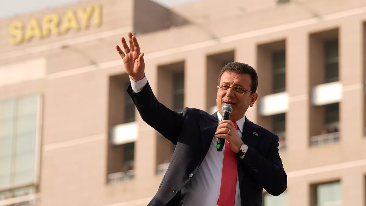 Ekrem İmamoğlu, Silivri ve Büyükçekmece'de üç ayrı dava ile yargılanıyor. Suçlamalar, hem İmamoğlu’nun kariyerini hem de Türkiye siyasetini nasıl etkileyecek?